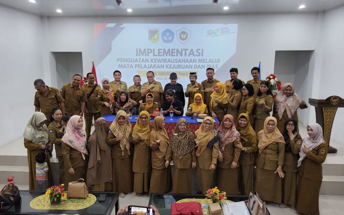 SMKN 2 PALU GELAR PELATIHAN  WIRAUSAHA, Dorong Guru dan Siswa sukses membangun Bisnis